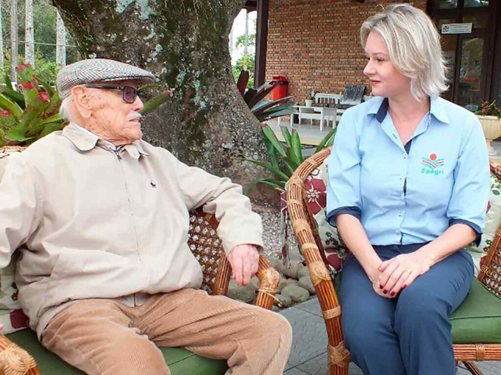 Glauco Olinger e a presidente da Epagri, Edilene Steinwandter