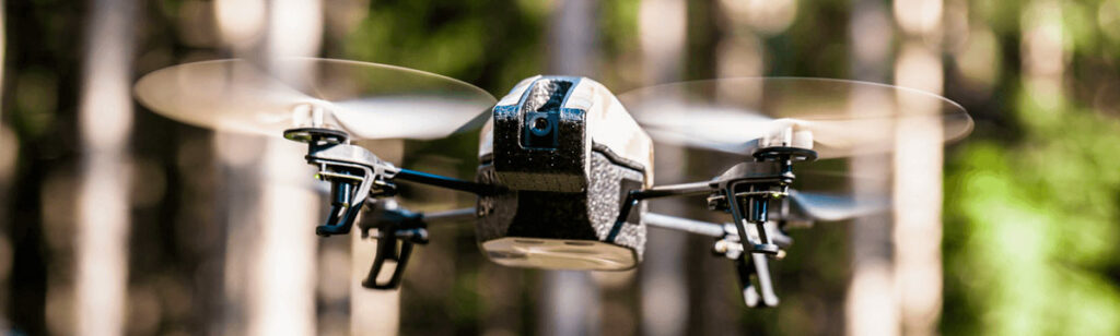 Drone em operação no reflorestamento
