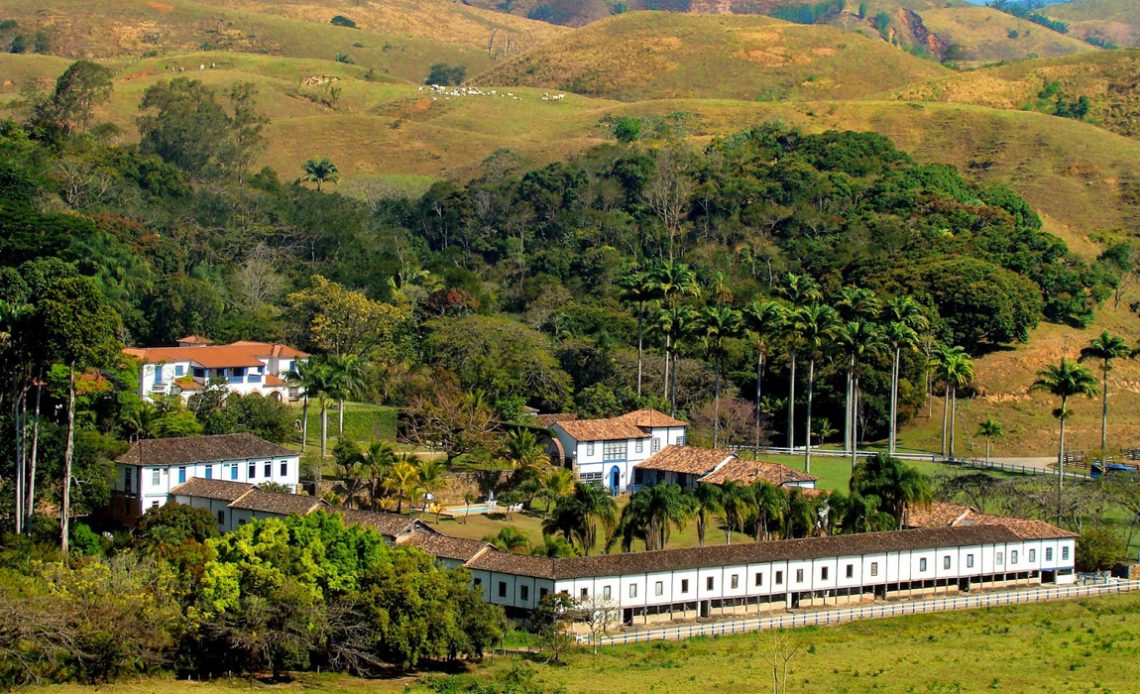 Paisagem de fazenda no Vale do Café RJ