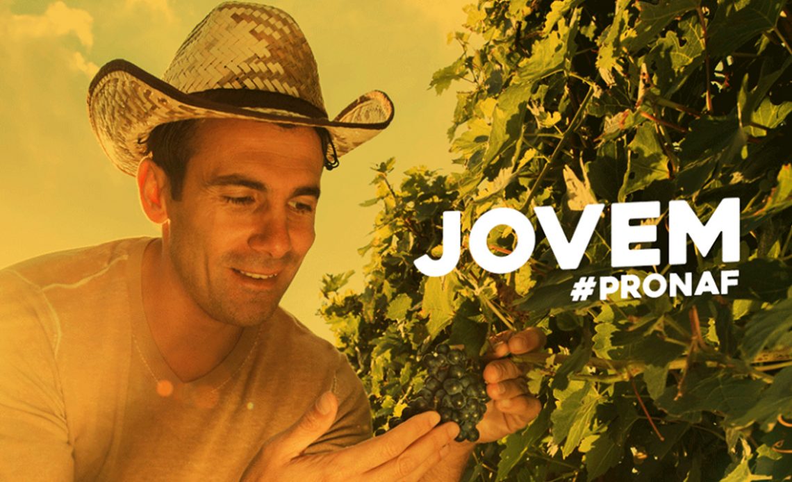 Jovem agricultor