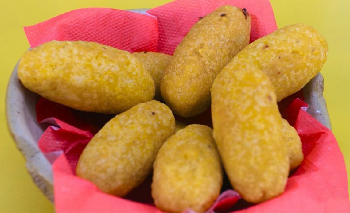 Tradicional bolinho caipira