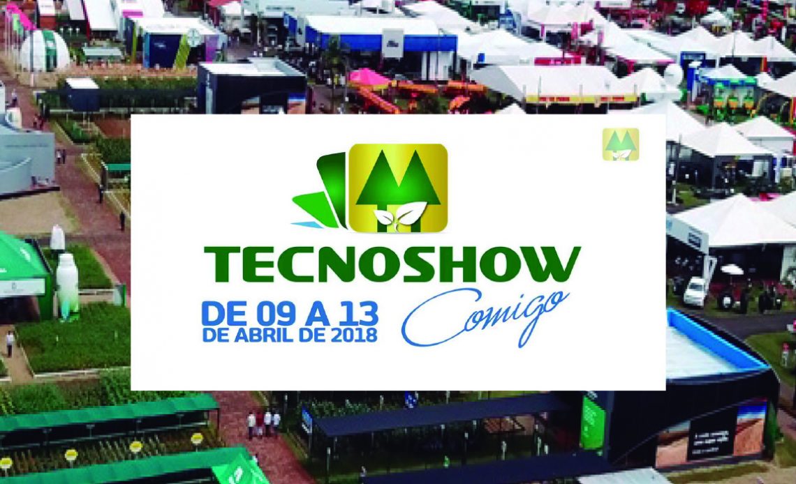 Vista aérea da Tecnoshow Comigo com logo da feira em primeiro plano