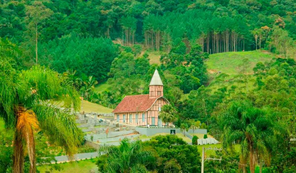 Igreja Luterana Ribeirão Liberdade - Alto Benedito Novo - Fonte: Preciso Pedalar