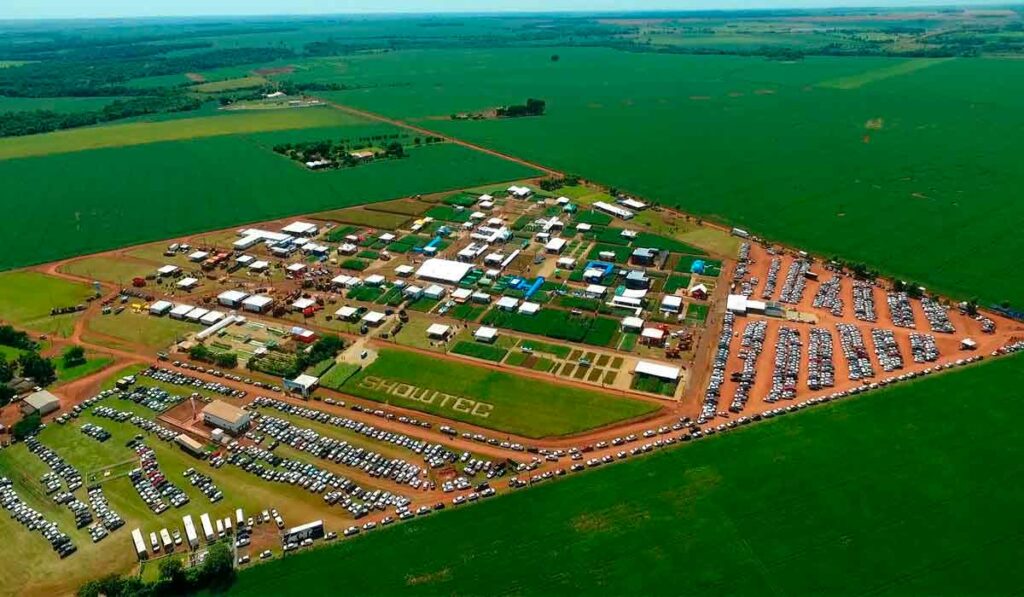 Vista aérea do parque onde se realiza o Showtec em Maracaju/MS