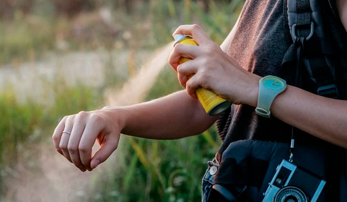 O uso de repelente é recomendado para incursões na natureza