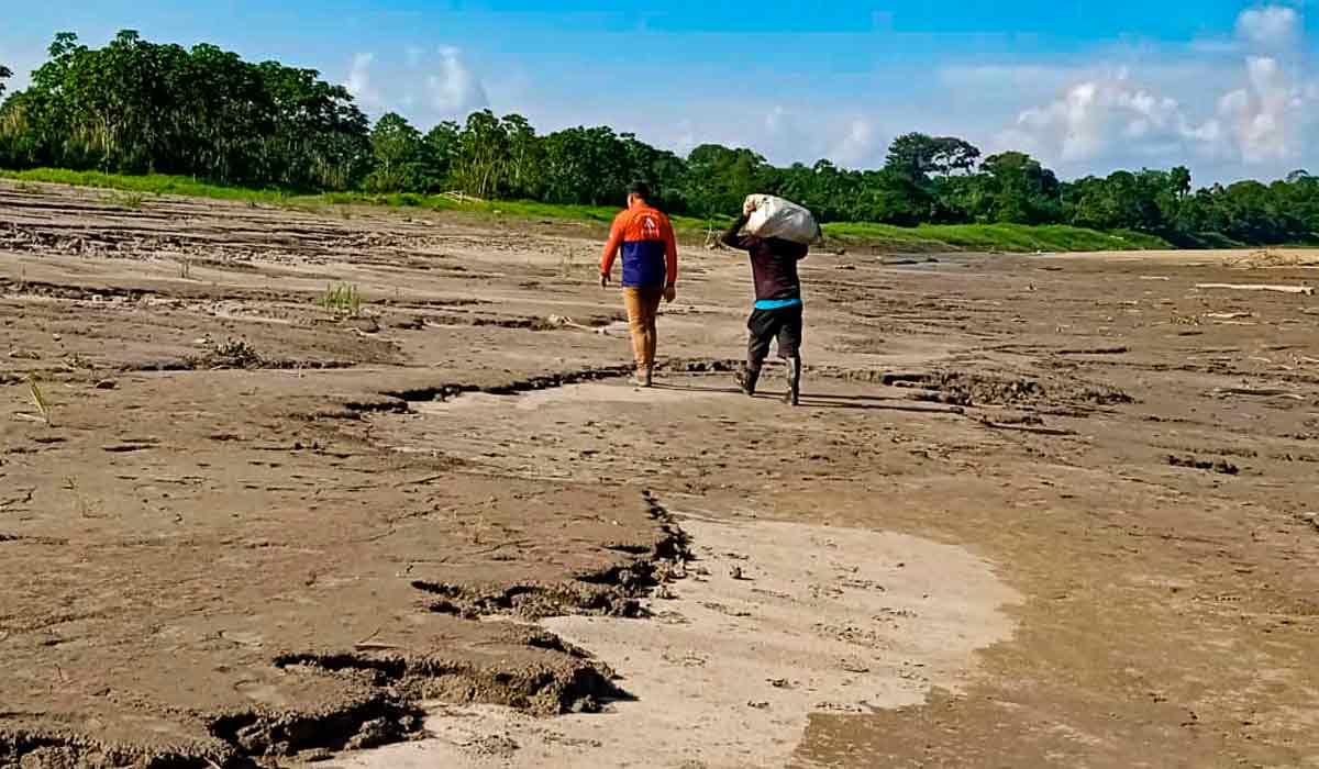 Estiagem em São Paulo de Olivença, no Alto Solimões, onde ocorrem ações de distribuição de cesta básica - Foto: Defesa Civil