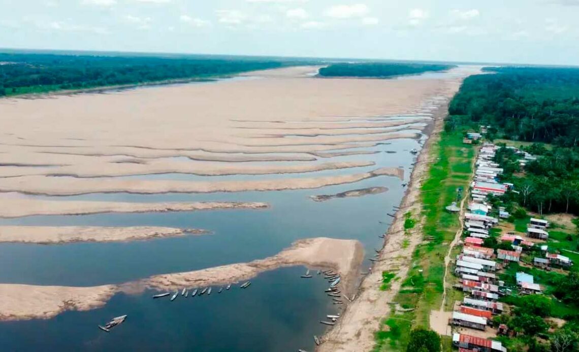 Seca no Rio Amazonas