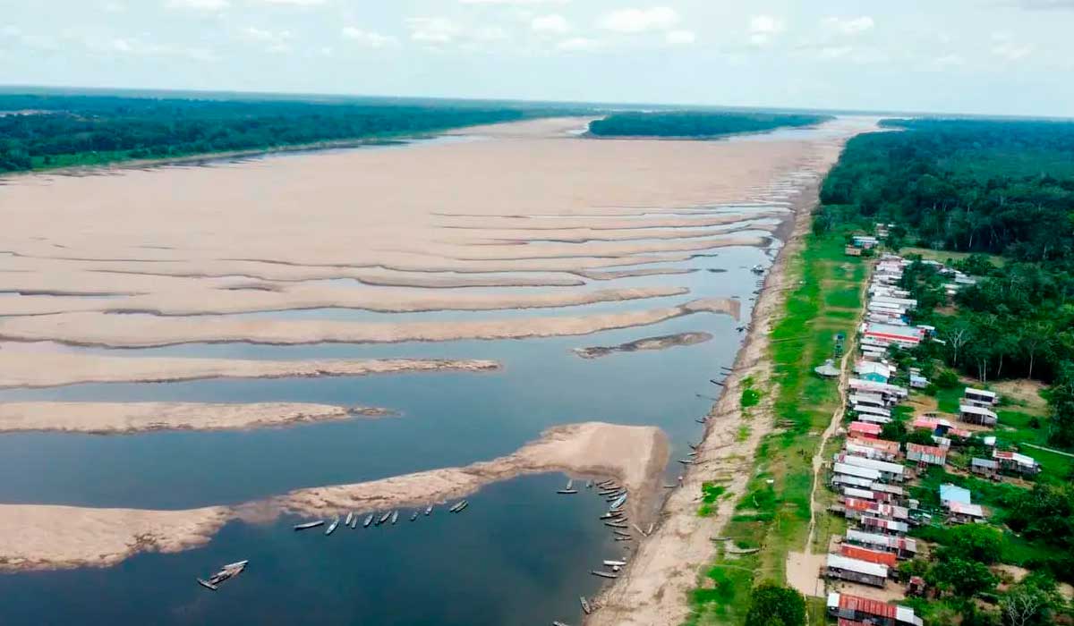 Seca no Rio Amazonas