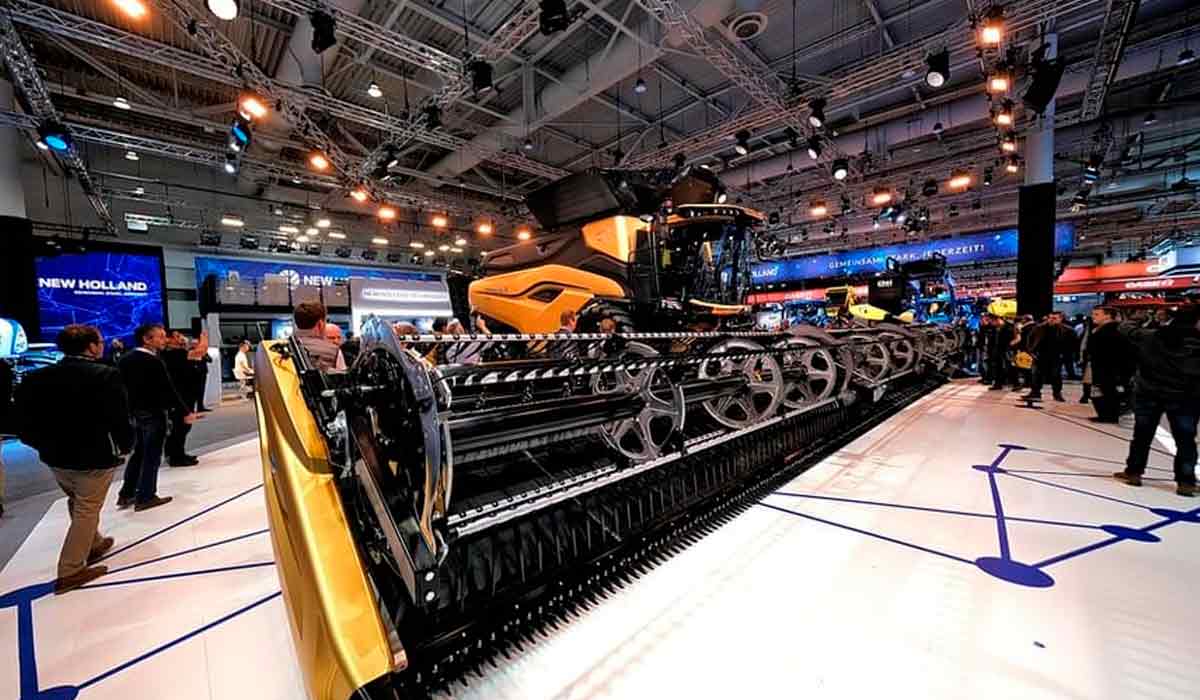 A CR11, a maior colheitadeira do mundo da New Holland