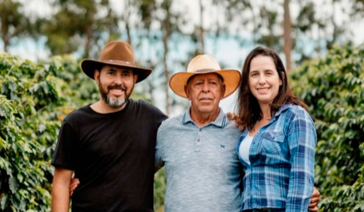 Tiago Rodrigues, o pai Sebastião e a irmã Valéria