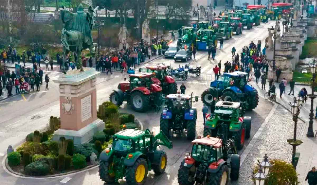 Agricultores protestando em Madrid