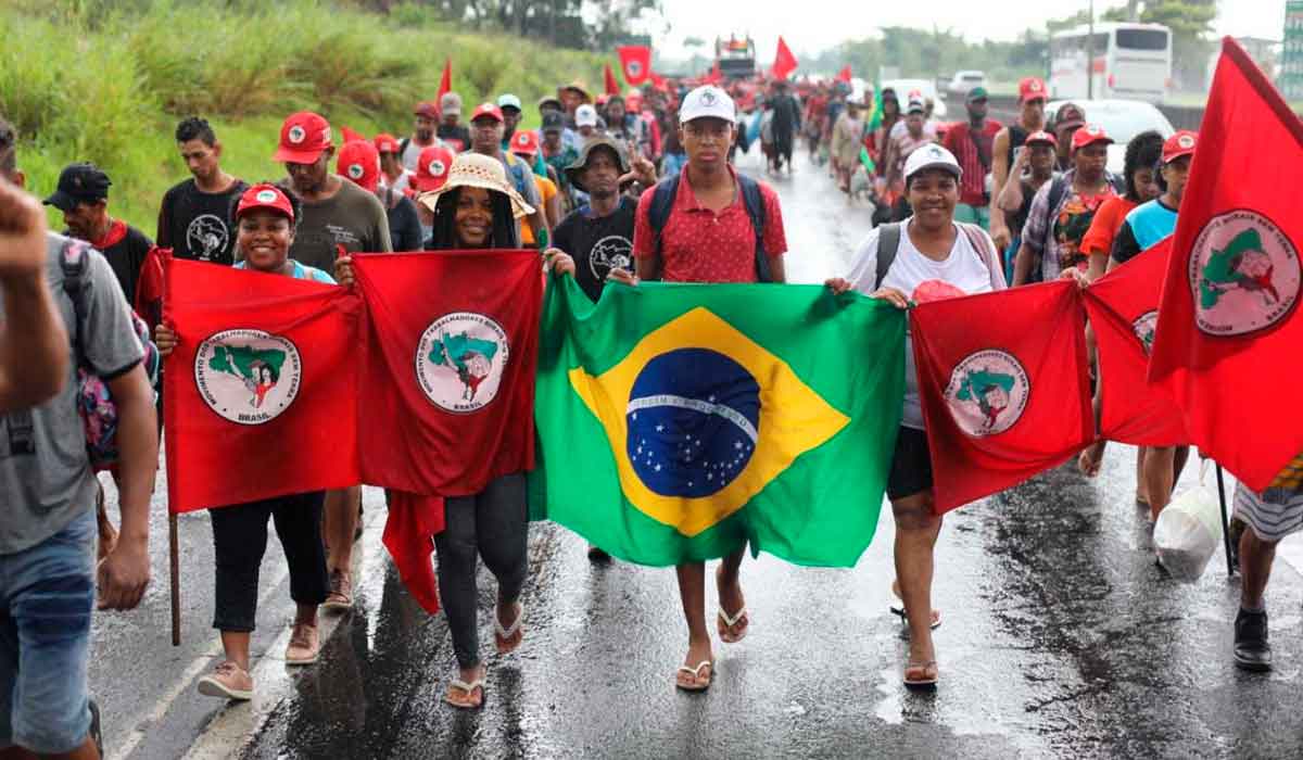 A Jornada de Abril deste ano denuncia a fome e a escravidão e reafirma a luta pela terra, a democracia e a defesa do meio ambiente - Foto: Jonas Souza/Coletivo de comunicação do MST/BA A Jornada de Abril deste ano denuncia a fome e a escravidão e reafirma a luta pela terra, a democracia e a defesa do meio ambiente - Foto: Jonas Souza/Coletivo de comunicação do MST/BA