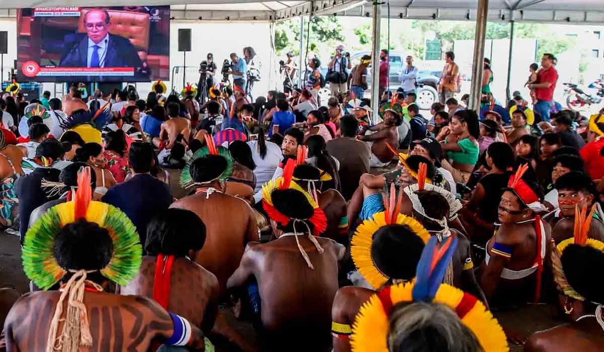 Indígenas acompanhando por vídeo a seção no STF - Foto: Antônio Cruz/Agência Brasil