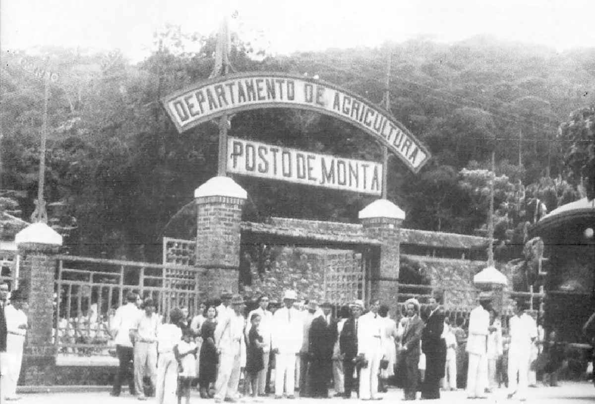 O pórtico da Exposição de Cordeiro na inauguração em 1921