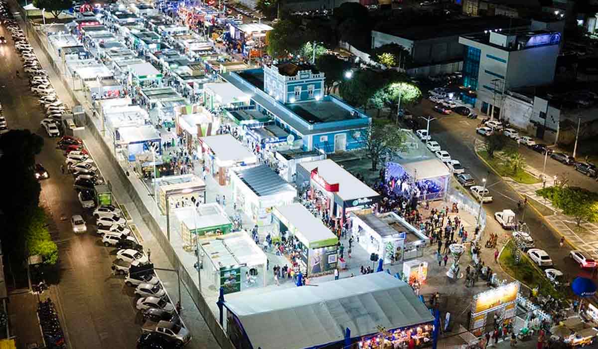 Panorâmica da área da feira