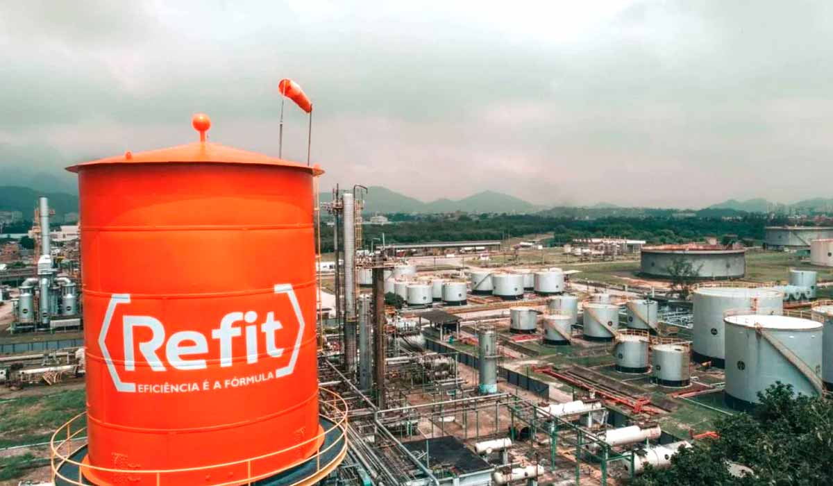 Vista da refinaria da Refit no Rio de Janeiro - Refinaria de Manguinhos