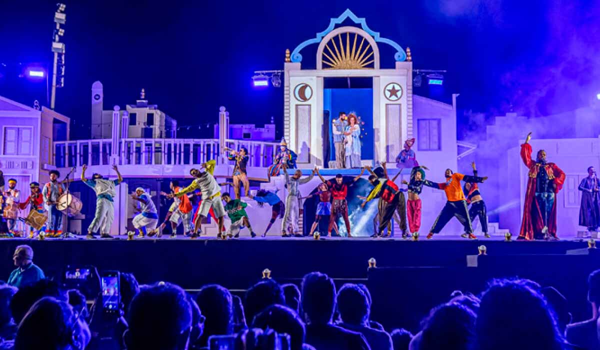 O Baile é um dos maiores espetáculos natalinos do Brasil, com um pé no popular e outro na tradição O Baile é um dos maiores espetáculos natalinos do Brasil, com um pé no popular e outro na tradição