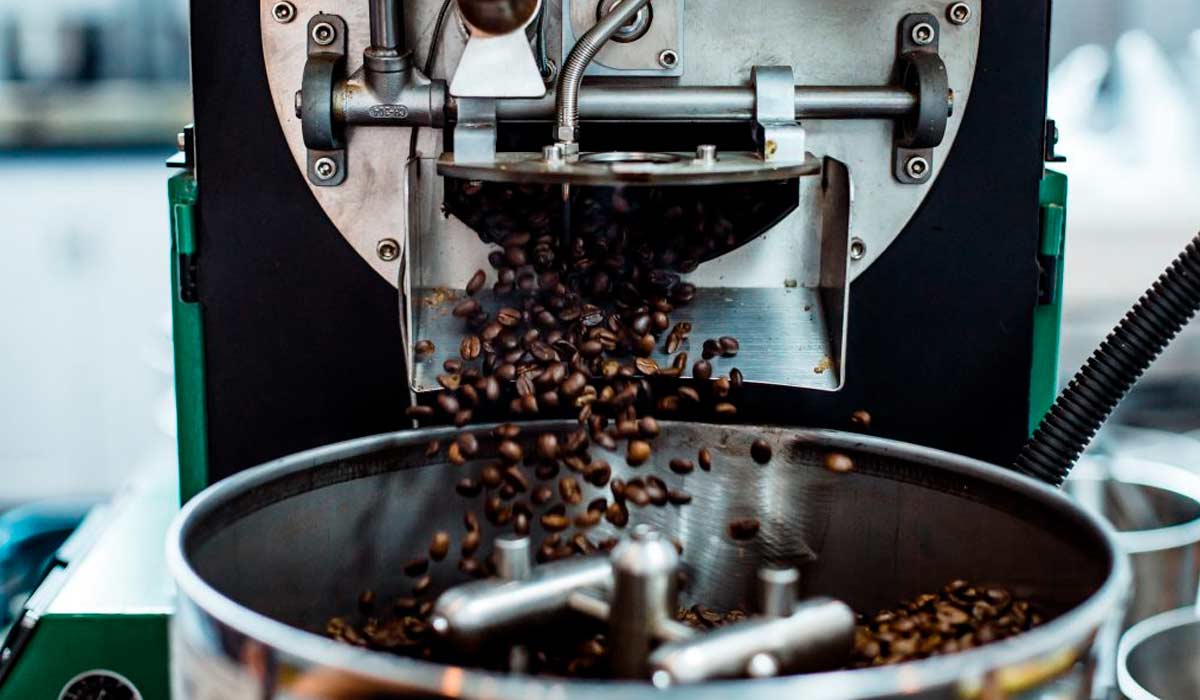 As micro torrefadoras focam em torras artesanais, feitas em pequenas escalas As micro torrefadoras focam em torras artesanais, feitas em pequenas escalas