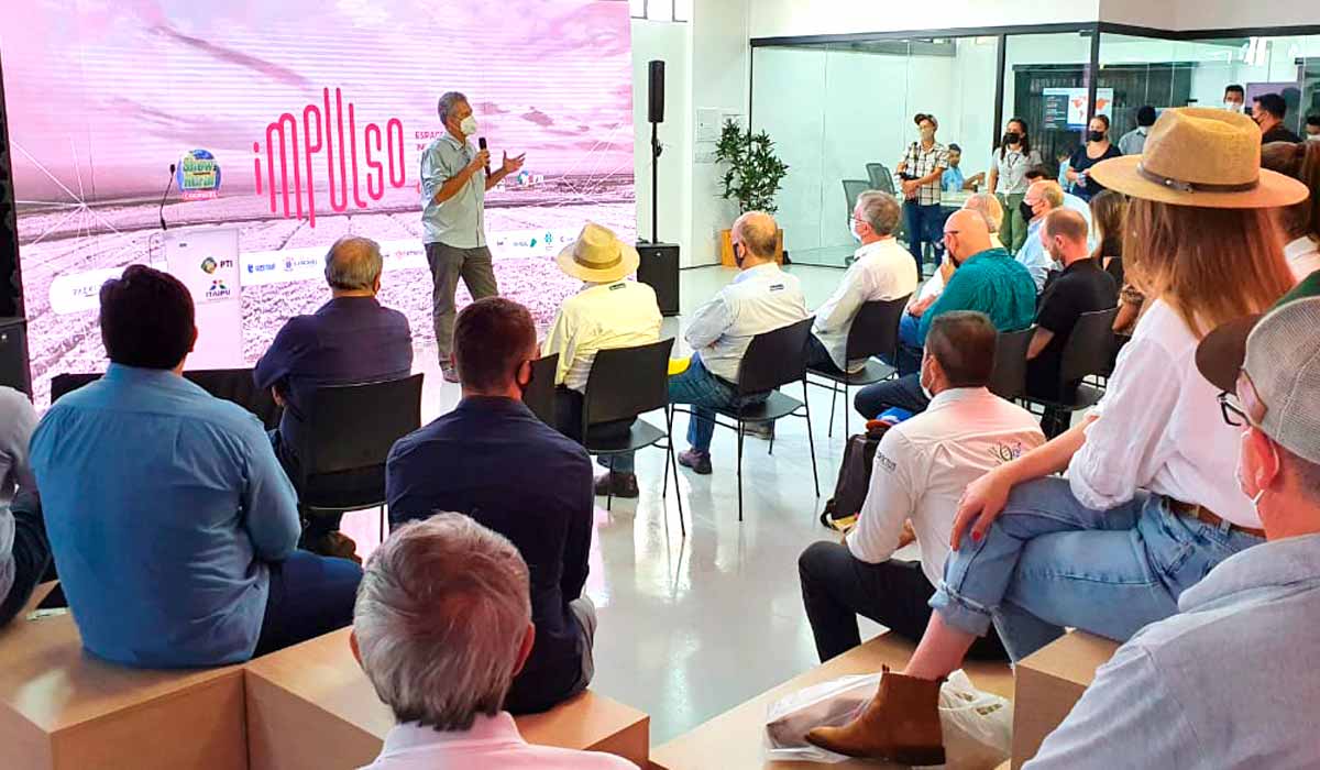 O Espaço Impulso é um laboratório de inovação aberta onde empresas encontram um ambiente conectado à tecnologia, educação do futuro, startups e um framework de inovação aberta O Espaço Impulso é um laboratório de inovação aberta onde empresas encontram um ambiente conectado à tecnologia, educação do futuro, startups e um framework de inovação aberta