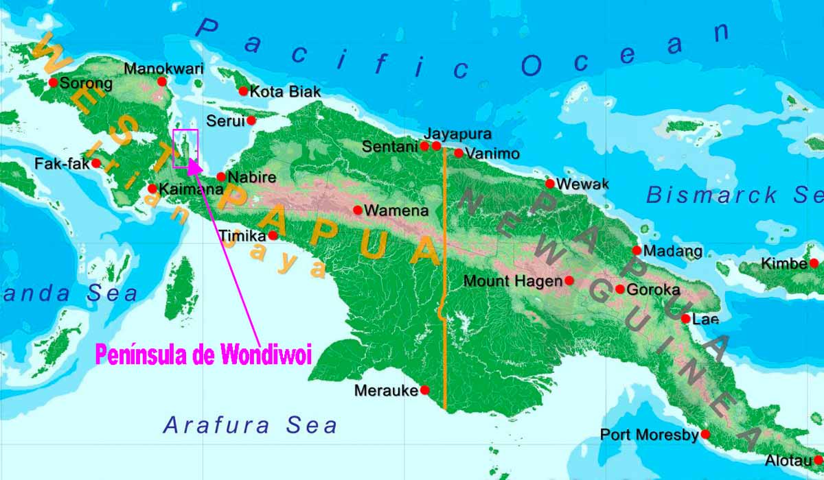 O mapa mostra a localização das montanhas da Península de Wondiwoi, na Papua Ocidental, Indonésia O mapa mostra a localização das montanhas da Península de Wondiwoi, na Papua Ocidental, Indonésia