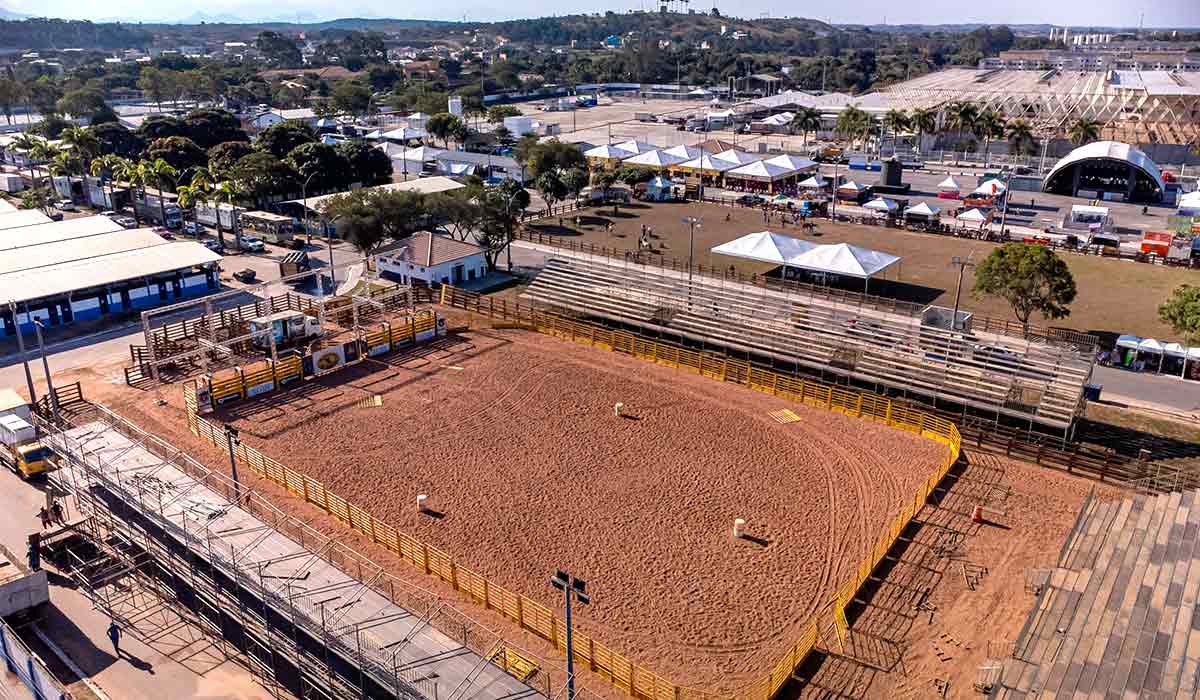 A pista e a área de julgamentos do Parque de Exposições de Macaé - Foto: Rui Porto Filho A pista e a área de julgamentos do Parque de Exposições de Macaé - Foto: Rui Porto Filho