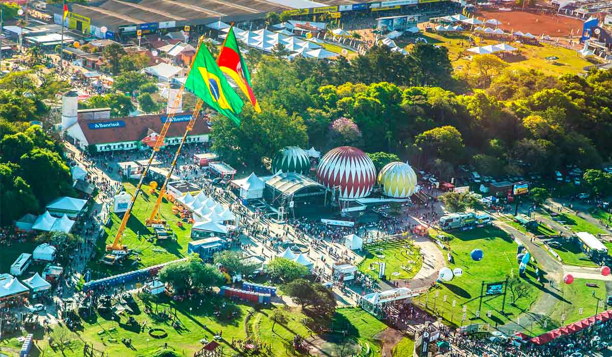 Vista aérea da Expointer no Parque de Exposições Assis Brasil em Esteio, RS Vista aérea da Expointer no Parque de Exposições Assis Brasil em Esteio, RS