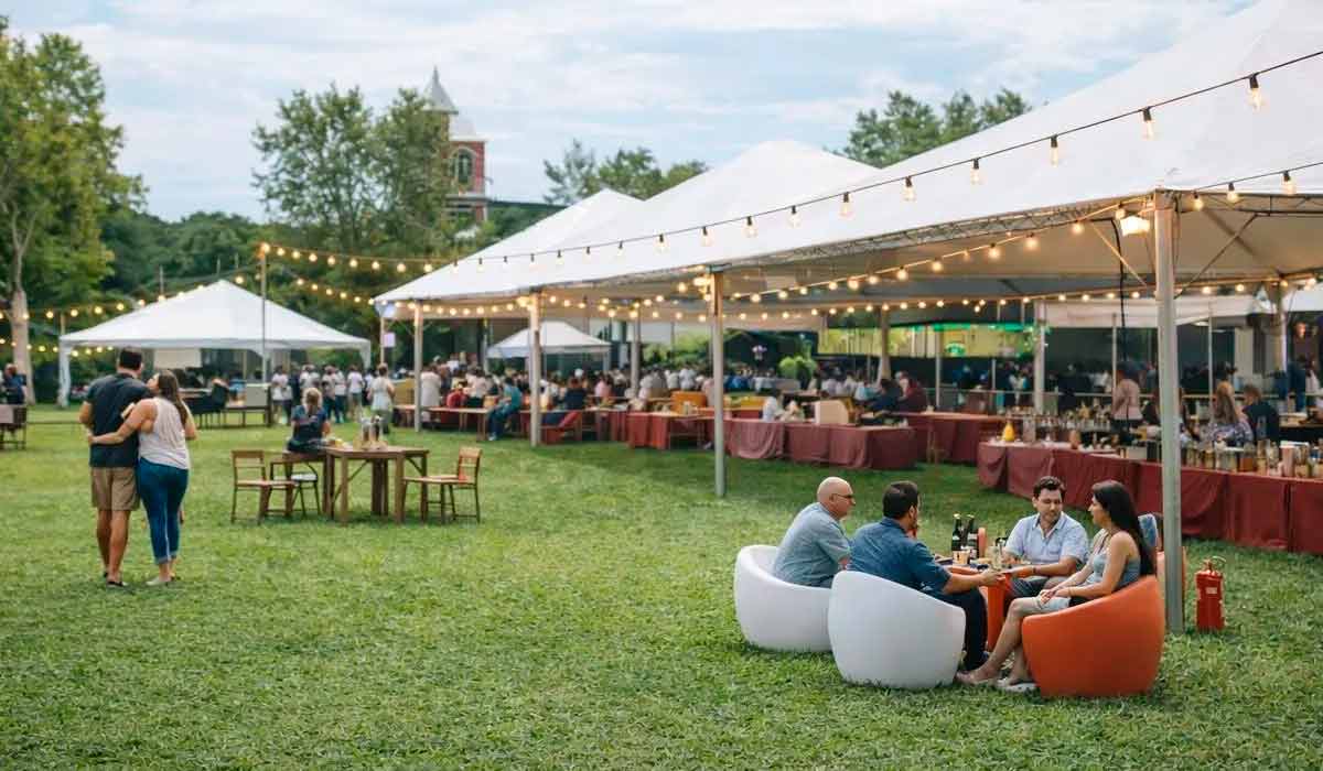 O grande encontro aberto do Festival, ao ar livre, celebrando o vinho, a safra, a cultura e a comunidade do Vale dos Vinhedos