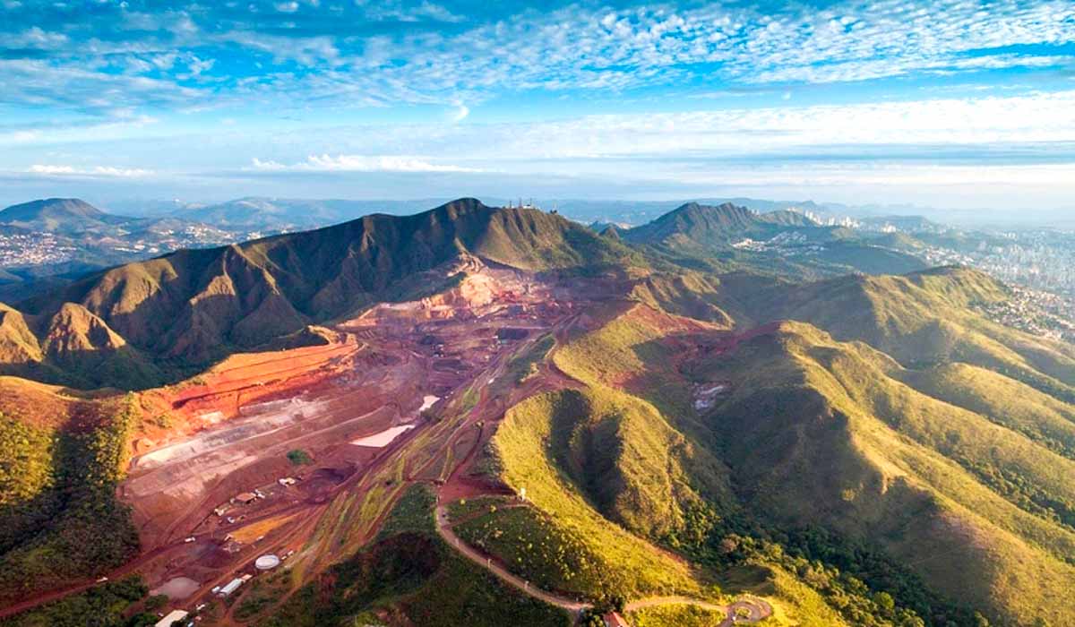 57 projetos minerários foram paralisados na Serra do Curral (BH) 57 projetos minerários foram paralisados na Serra do Curral (BH)