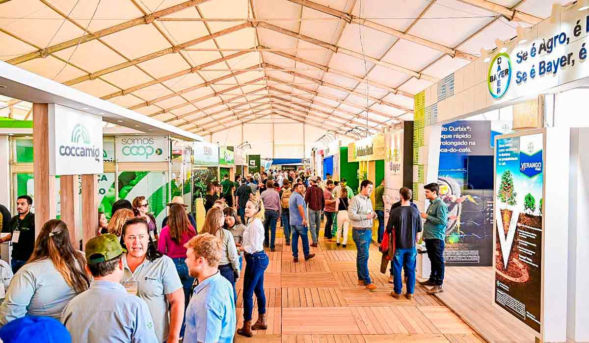 Feira fortalece conexões comerciais entre produtores, empresas e cooperativas Feira fortalece conexões comerciais entre produtores, empresas e cooperativas