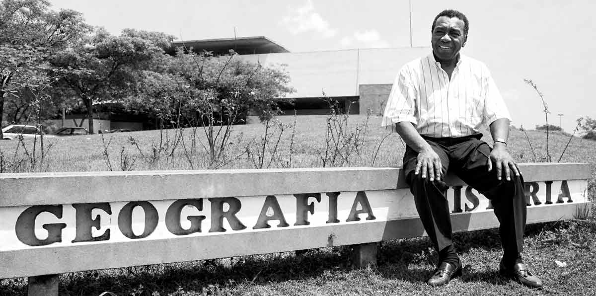 Como professor da Universidade de São Paulo, em 1994 - Foto: Jorge Maruta/USP Imagens Como professor da Universidade de São Paulo, em 1994 - Foto: Jorge Maruta/USP Imagens