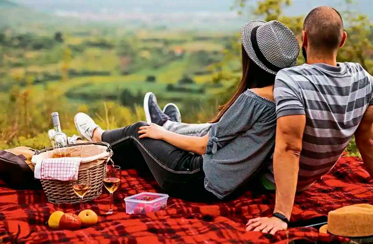 Setor de turismo cria mais de 86 mil empregos formais em 12 meses no Brasil Setor de turismo cria mais de 86 mil empregos formais em 12 meses no Brasil