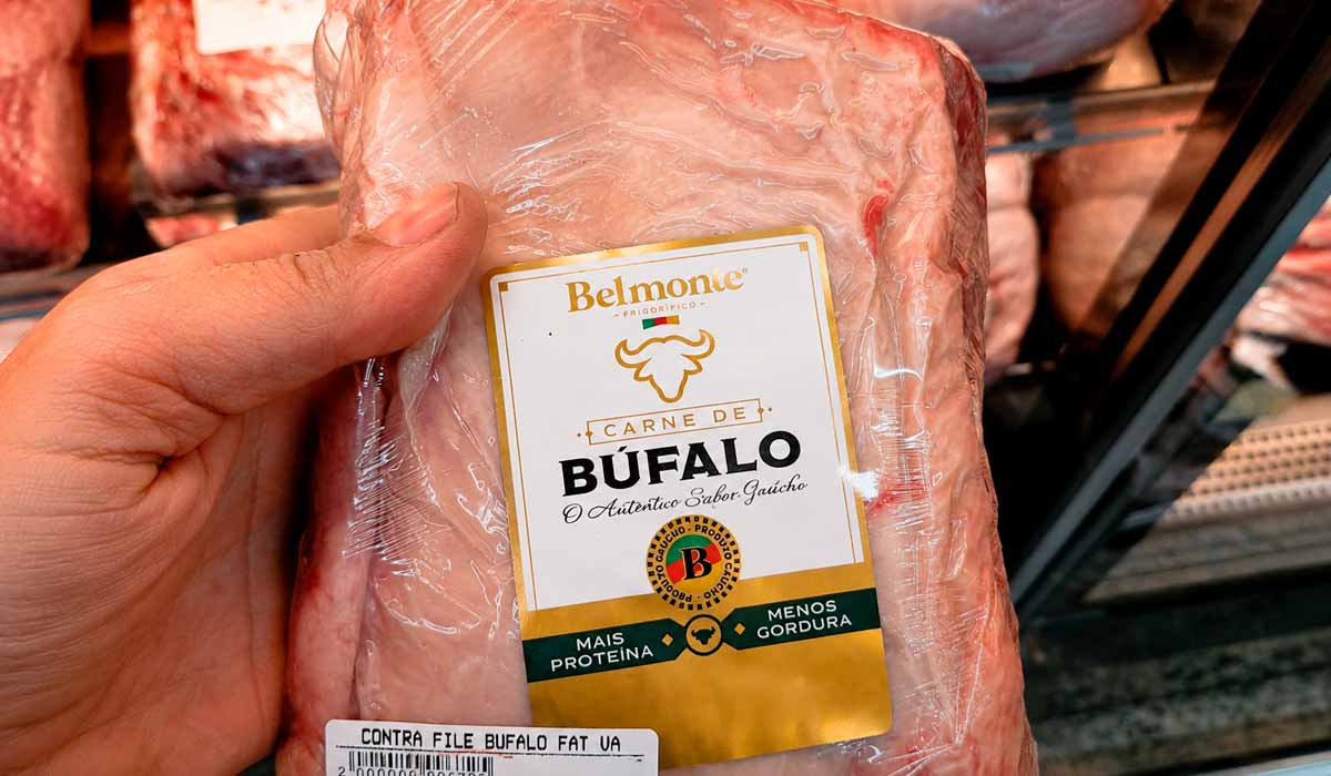 Rotulagem fortalece transparência e valorização do produto. Com menor teor de gordura, menos colesterol e um sabor único, ela é perfeita para quem deseja unir saúde e qualidade na mesa Rotulagem fortalece transparência e valorização do produto. Com menor teor de gordura, menos colesterol e um sabor único, ela é perfeita para quem deseja unir saúde e qualidade na mesa