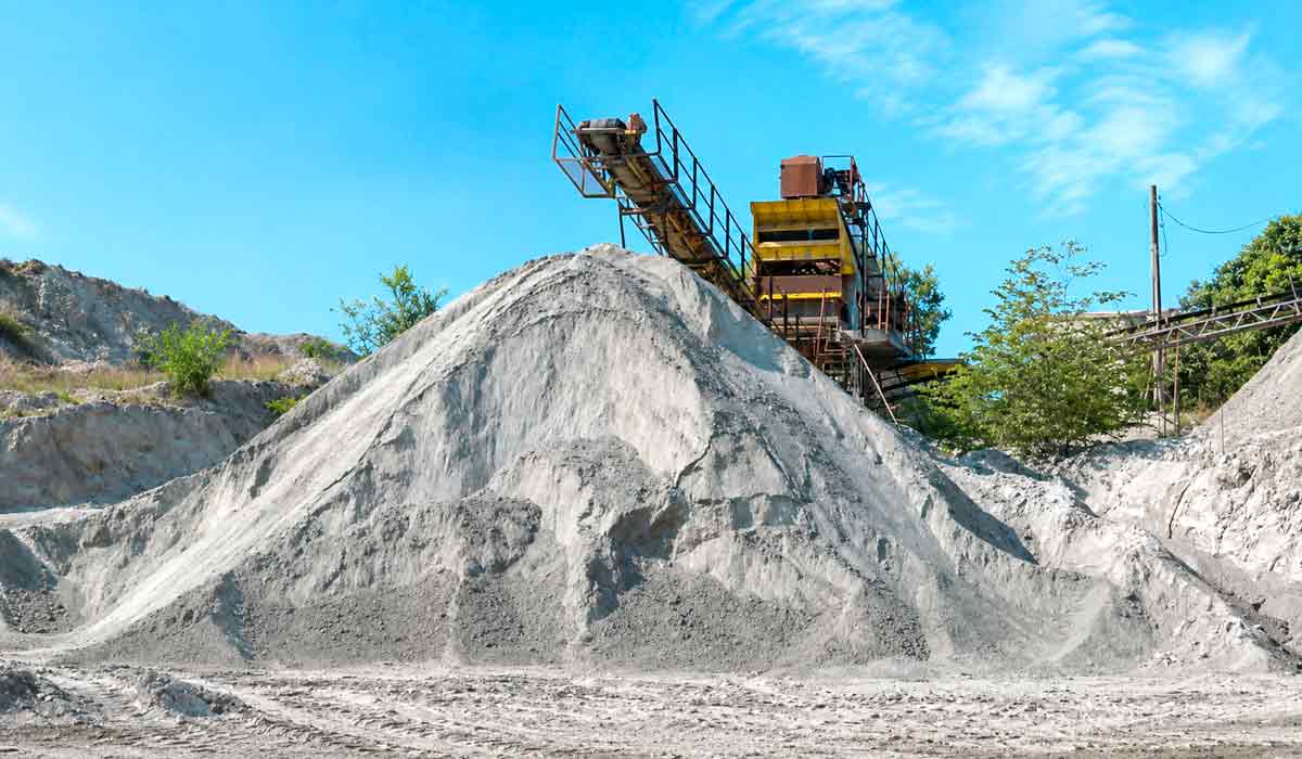 Os remineralizadores são obtidos a partir de materiais como basalto, micaxisto e sienito e ajudam a reduzir a dependência de fertilizantes importados Os remineralizadores são obtidos a partir de materiais como basalto, micaxisto e sienito e ajudam a reduzir a dependência de fertilizantes importados