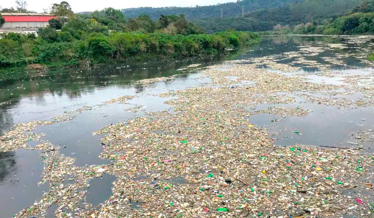 Monitoramento identifica contaminação ao longo de todo o rio Tietê que exige ações integradas de recuperação ambiental Monitoramento identifica contaminação ao longo de todo o rio Tietê que exige ações integradas de recuperação ambiental