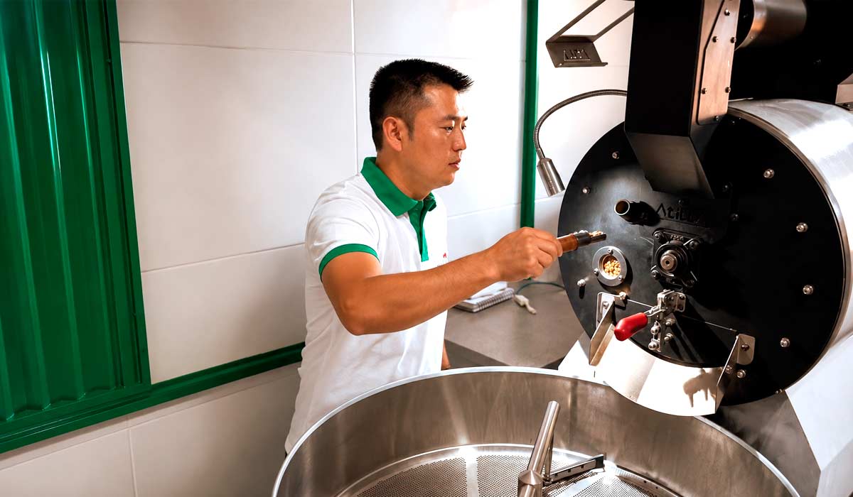 Pesquisa e capacitação sustentam o avanço da cafeicultura regional e grãos de alta qualidade conquistam mercados nacionais e internacionais Pesquisa e capacitação sustentam o avanço da cafeicultura regional e grãos de alta qualidade conquistam mercados nacionais e internacionais
