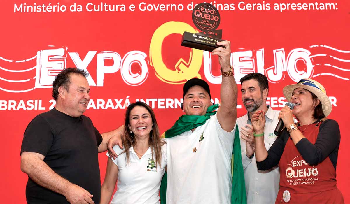 Queijo maturado superou tradicionais produtores internacionais e confirma Minas Gerais na liderança internacional com o melhor queijo da ExpoQueijo Brasil Queijo maturado superou tradicionais produtores internacionais e confirma Minas Gerais na liderança internacional com o melhor queijo da ExpoQueijo Brasil