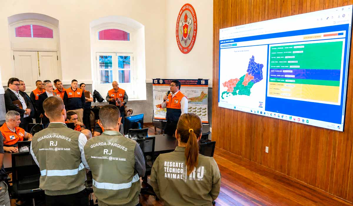 Rio de Janeiro lança plano estadual que integra órgãos públicos para enfrentar seca, estiagem e incêndios florestais Rio de Janeiro lança plano estadual que integra órgãos públicos para enfrentar seca, estiagem e incêndios florestais