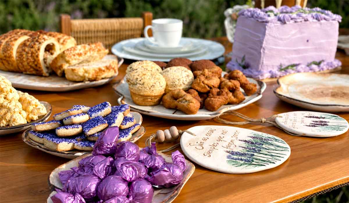Gastronomia à base de lavanda: cuca, sorvete, chopp e erva-mate aromatizam a Rota da Lavanda gaúcha Gastronomia à base de lavanda: cuca, sorvete, chopp e erva-mate aromatizam a Rota da Lavanda gaúcha