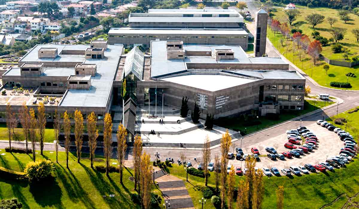 Curitiba receberá o Congresso Nacional Moveleiro 2026 no Campus da Indústria do Sistema Fiep, com o tema “Conexões” e programação rica, atual e aplicável Curitiba receberá o Congresso Nacional Moveleiro 2026 no Campus da Indústria do Sistema Fiep, com o tema “Conexões” e programação rica, atual e aplicável